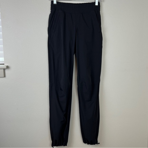 Lululemon Run Dog Runner Pants - Picture 2 of 4